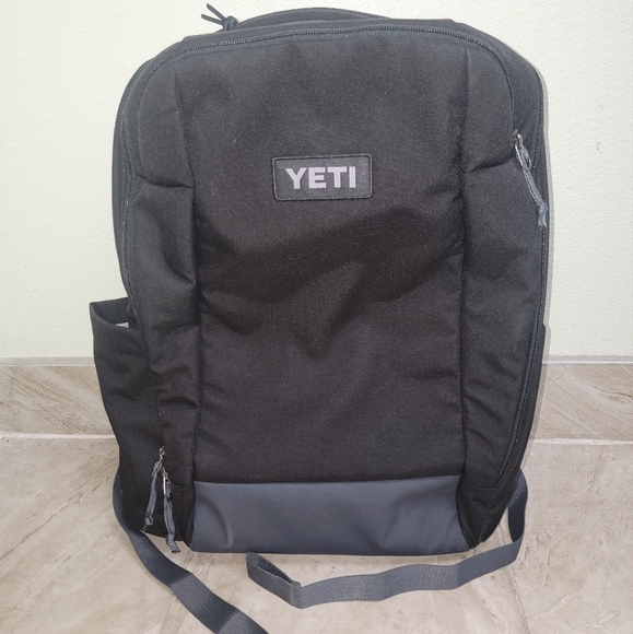 Yeti Bags Yeti Crossroads 23 Backpack Poshmark